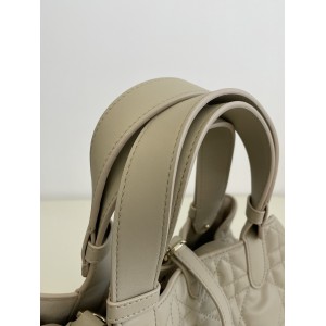 Dior Small Toujours Bag 23 x 14 x 12 cm Bags