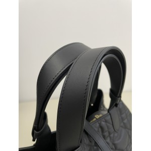 Dior Small Toujours Bag 23 x 14 x 12 cm Bags