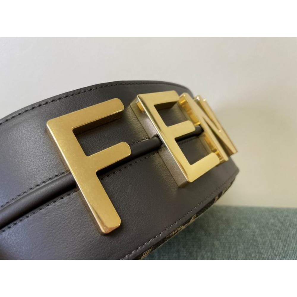 Fendi graphy 29x24.5x10cm Bags