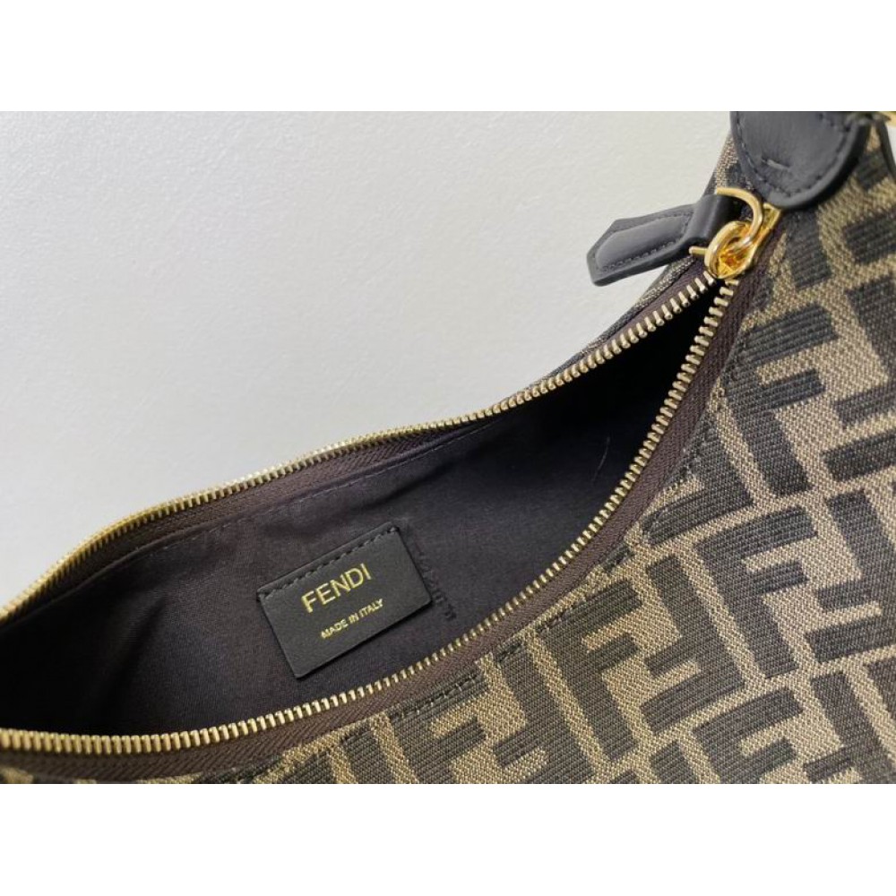 Fendi graphy 29x24.5x10cm Bags