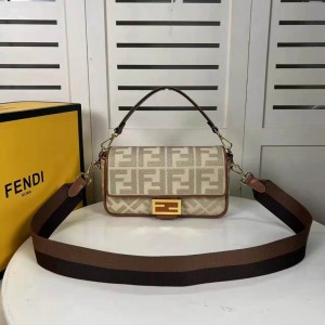Fendi baguette 26x15x5cm Bags