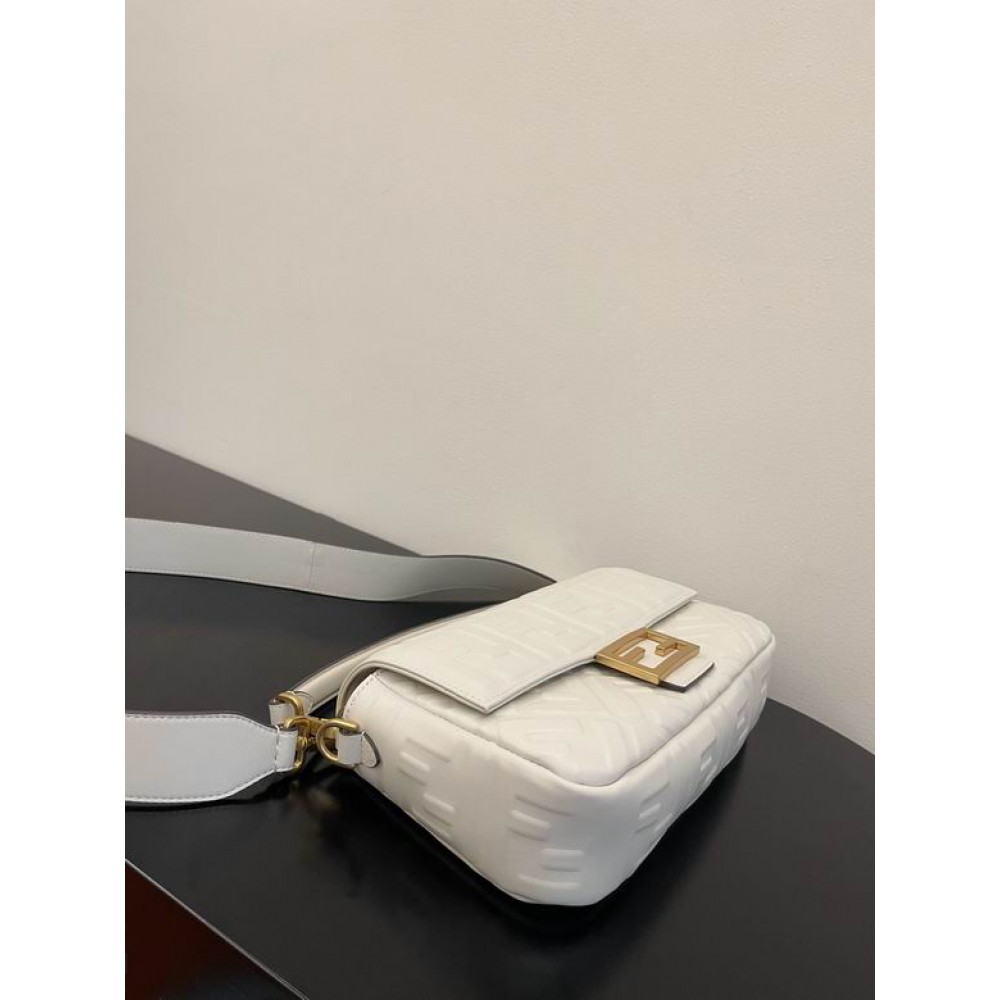 Fendi baguette 26x15x6cm white leather 100% Bags