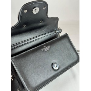 Valentino loco shoulder bag leather crystals black 20x11cm Bags