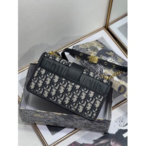 Dior montaigne 21.5cm Bags