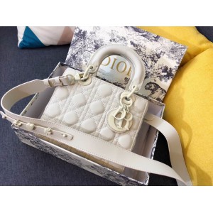 Dior lady ultramatte leather 20x16.5 cm white Bags