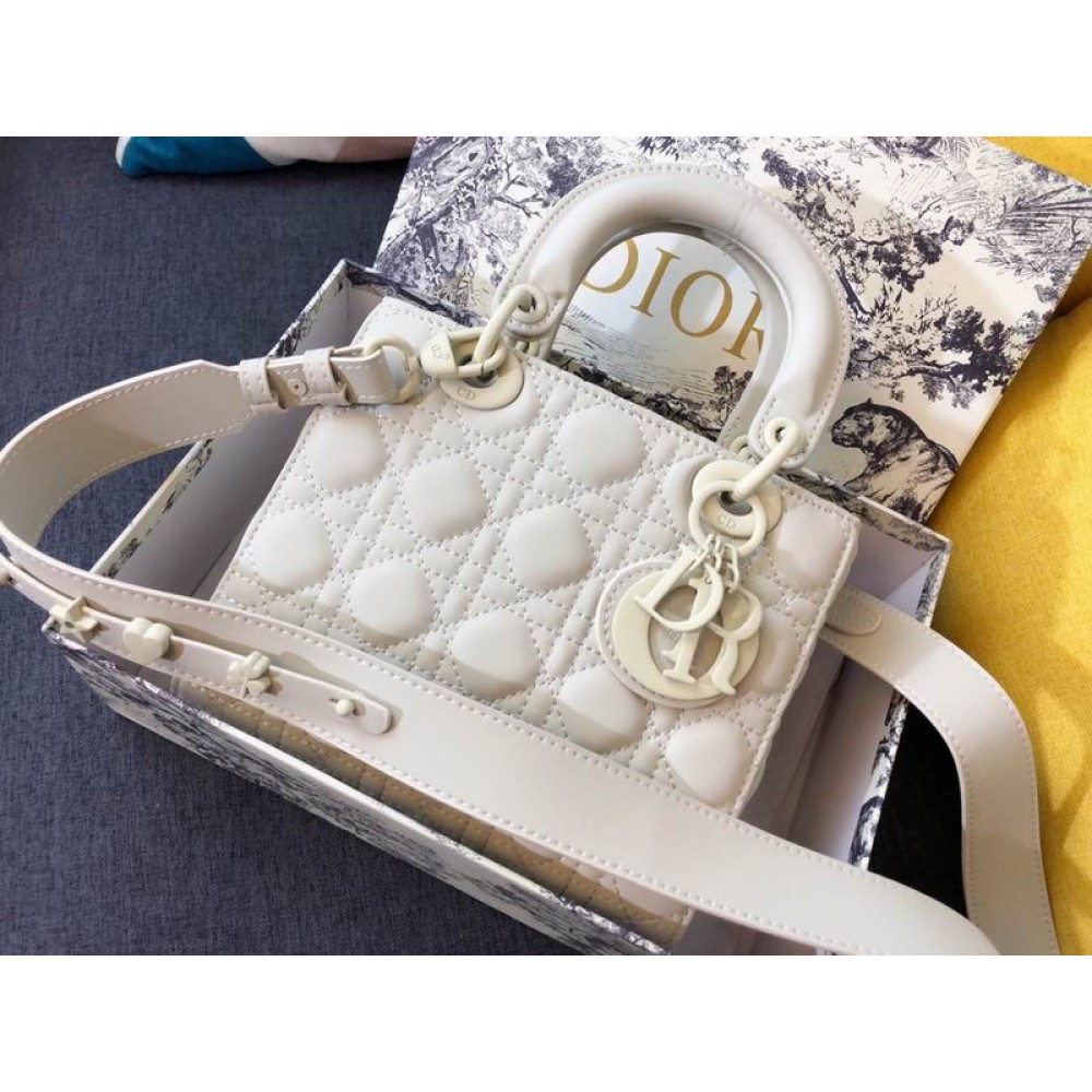Dior lady ultramatte leather 20x16.5 cm white Bags