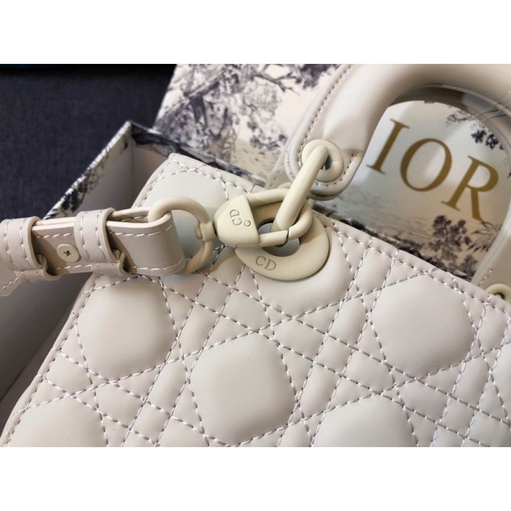 Dior lady ultramatte leather 20x16.5 cm white Bags
