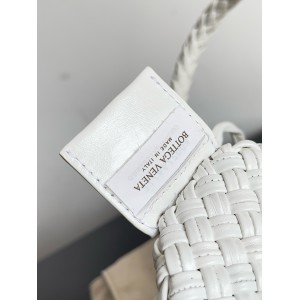 Bottega veneta Tosca shoulder bag 27x18cm Bags