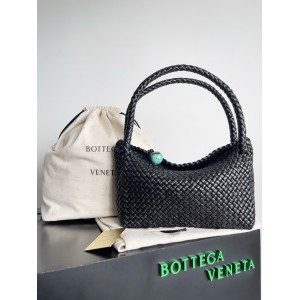 Bottega veneta Tosca shoulder bag 27x18cm small pearl Bags