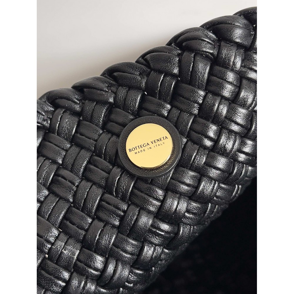 Bottega veneta Tosca shoulder bag 27x18cm small pearl Bags