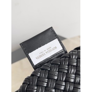 Bottega veneta Tosca shoulder bag 27x18cm small pearl Bags