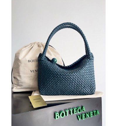 Bottega veneta Tosca shoulder bag 27x18cm small pearl