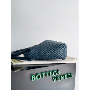 Bottega veneta Tosca shoulder bag 27x18cm small pearl Bags