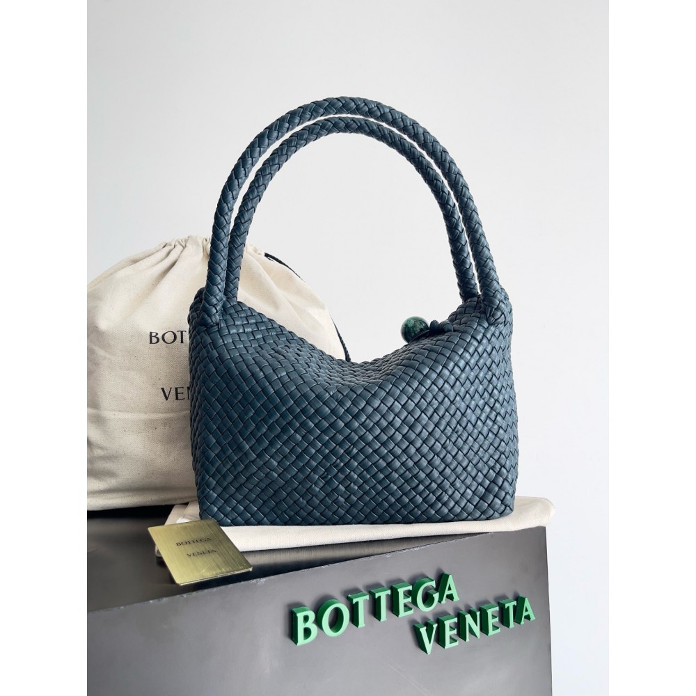 Bottega veneta Tosca shoulder bag 27x18cm small pearl Bags
