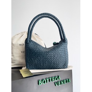 Bottega veneta Tosca shoulder bag 27x18cm small pearl Bags