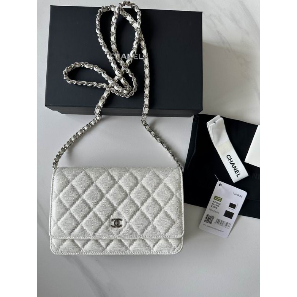 Chanel classic flap leather grained 19x12cm white silver chain Bags