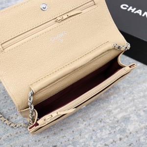 Chanel classic flap leather grained 19x12cm beige silver chain Bags