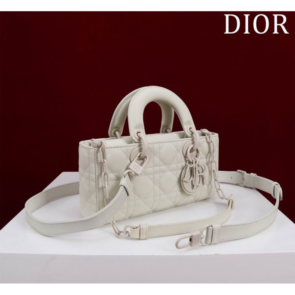 Dior Small Lady D-Joy Bag Ultramatte 22 x 12 x 6 cm Bags