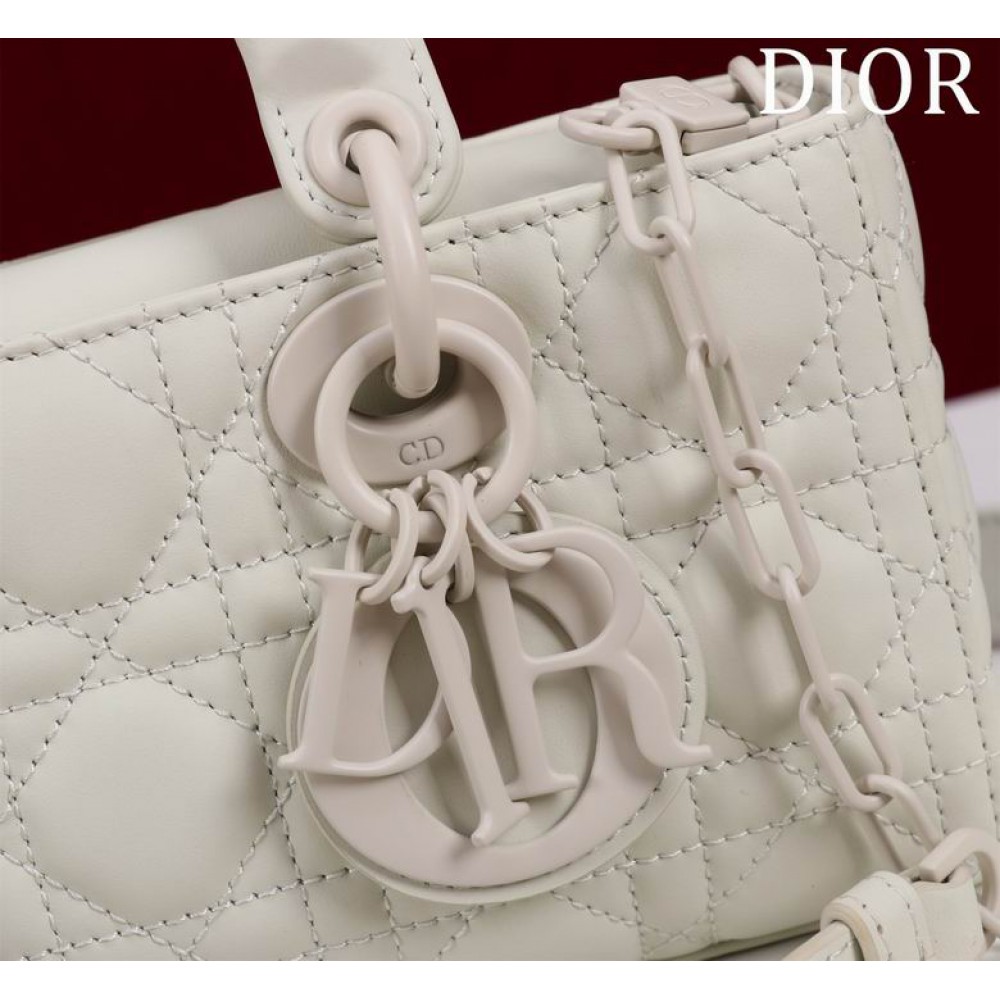 Dior Small Lady D-Joy Bag Ultramatte 22 x 12 x 6 cm Bags