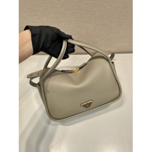 Prada leather handbag 25x18x10cm Bags