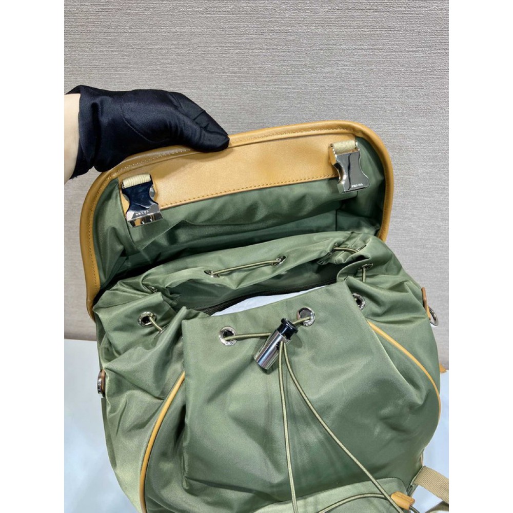 Prada backpack 45 x27x17cm Bags