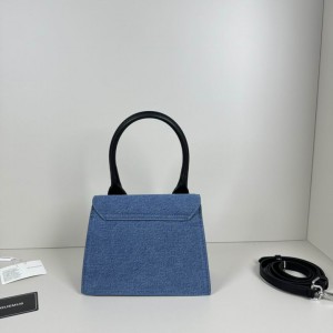 Jacquemus Le Chiquito moyen 18x13.5cm Bags