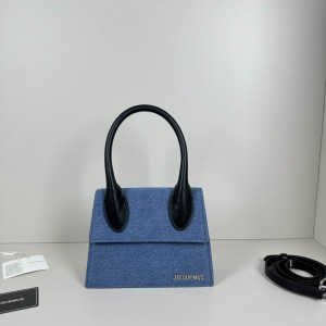 Jacquemus Le Chiquito moyen 18x13.5cm Bags