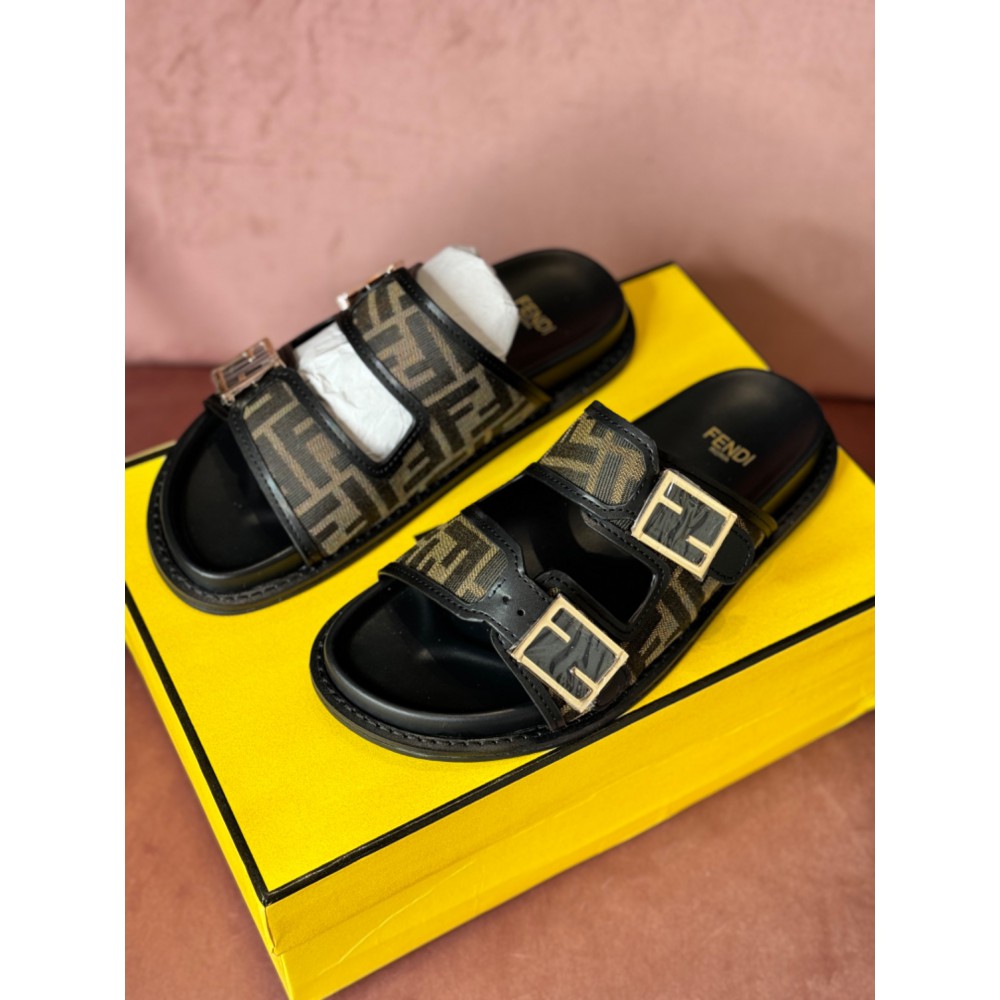 Fendi sandals 35-41 Shoes