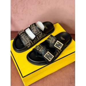 Fendi sandals 35-41 Shoes