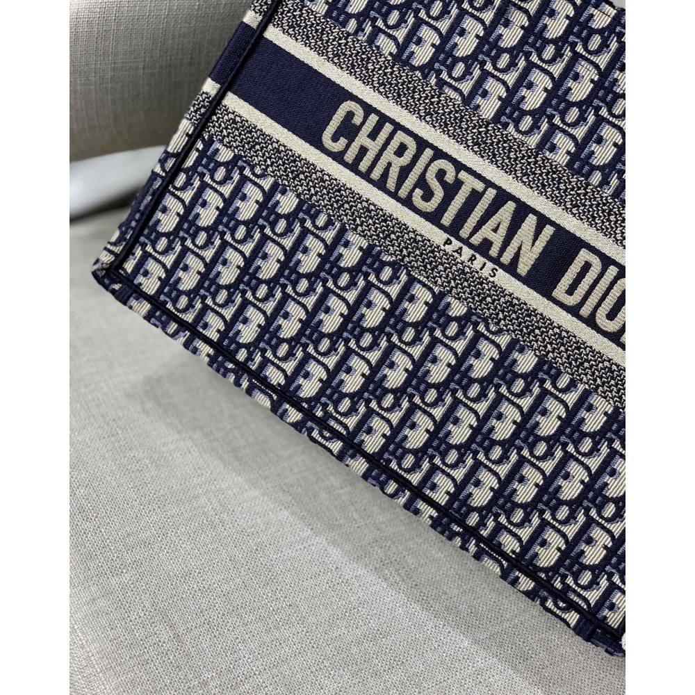 Dior Book Tote medium size 36.5 x 28 x 16.5 cm Bags