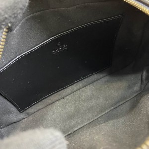 Gucci GG Marmont small shoulder bag 24 x 13 x 7cm 802448 Bags