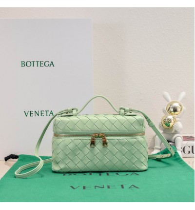 Bottega veneta Bang Bang Vanity Case 23x12.5x4cm