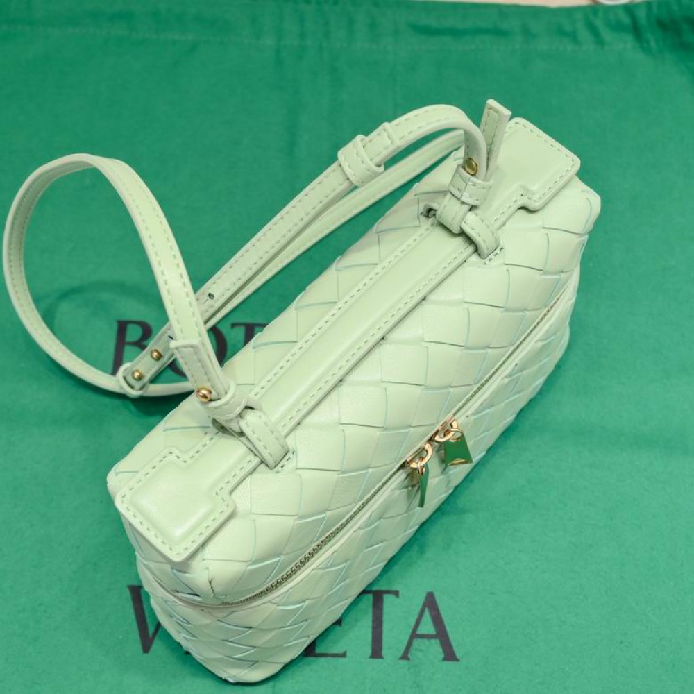 Bottega veneta Bang Bang Vanity Case 23x12.5x4cm Bags