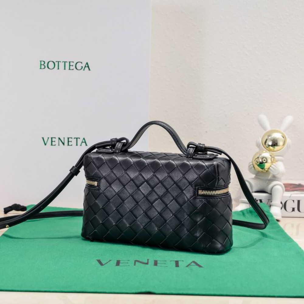 Bottega veneta Bang Bang Vanity Case 23x12.5x4cm Bags