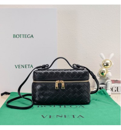 Bottega veneta Bang Bang Vanity Case 23x12.5x4cm