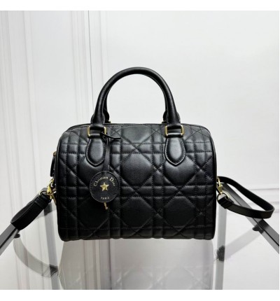 Dior Groove 25 Bag 25 x 19 x 16 cm