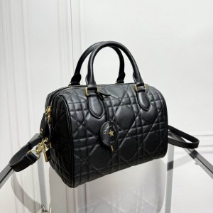 Dior Groove 25 Bag 25 x 19 x 16 cm Bags