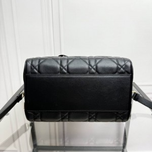 Dior Groove 25 Bag 25 x 19 x 16 cm Bags