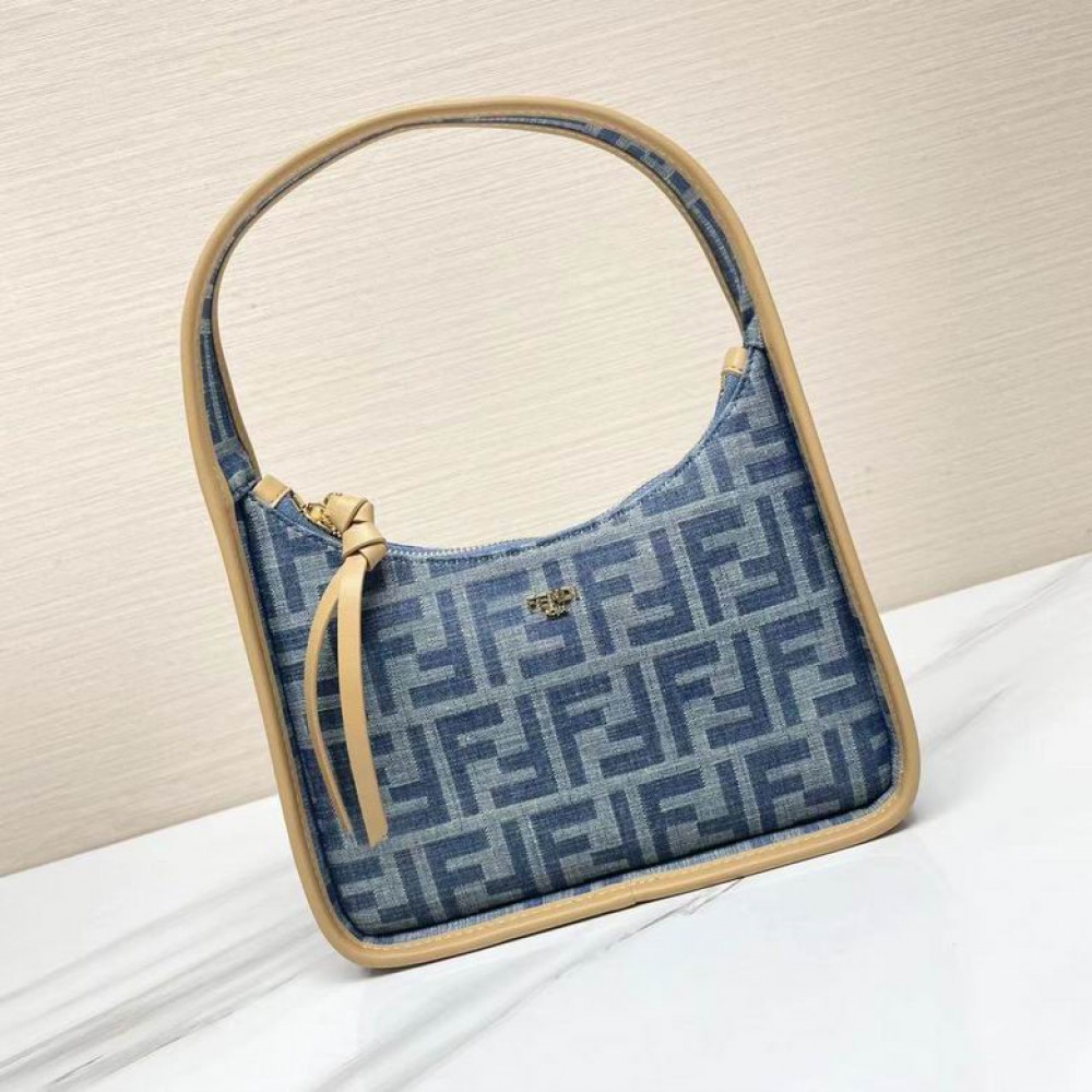 Fendi Mini Fendessence 20.5x7x28cm Bags