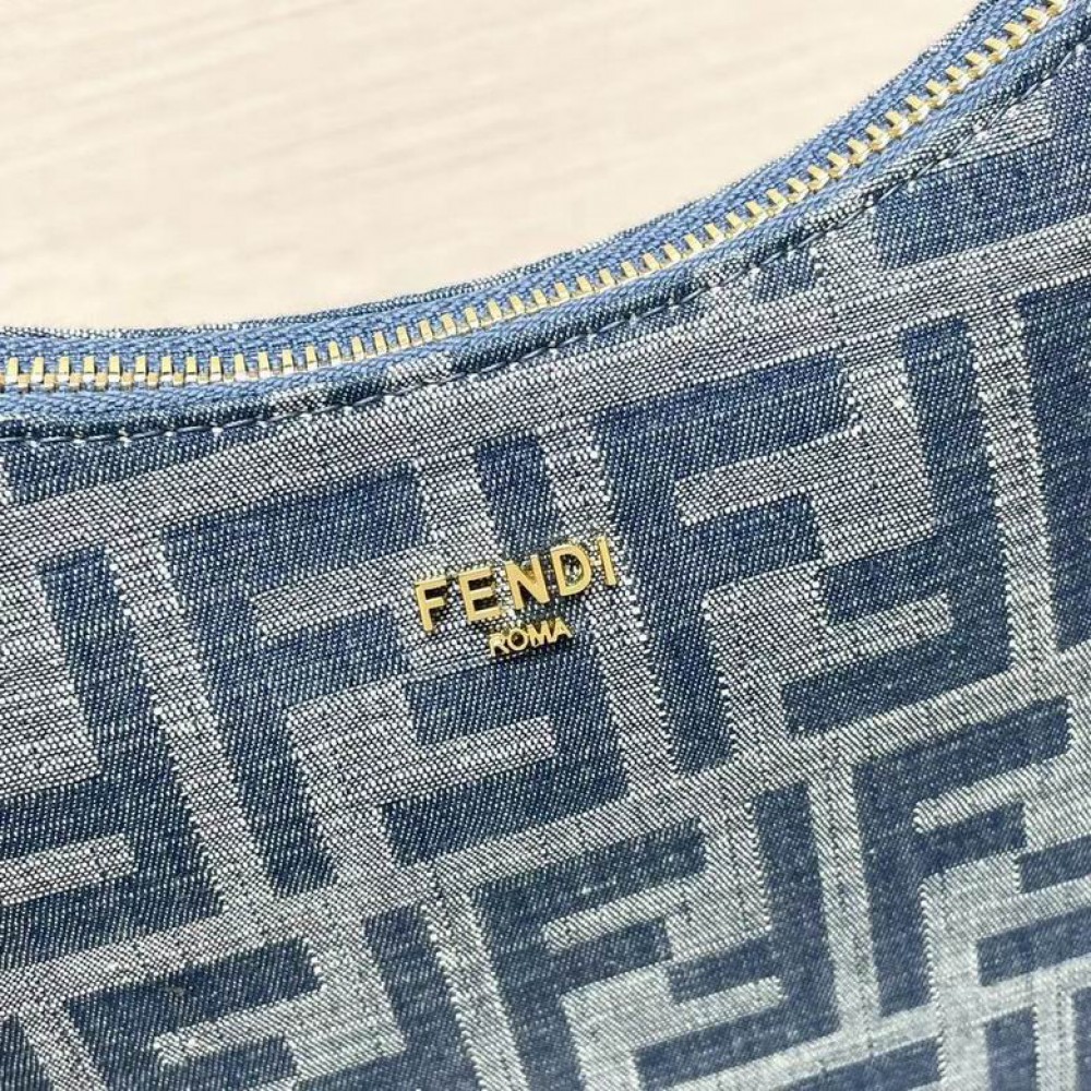 Fendi Mini Fendessence 20.5x7x28cm Bags