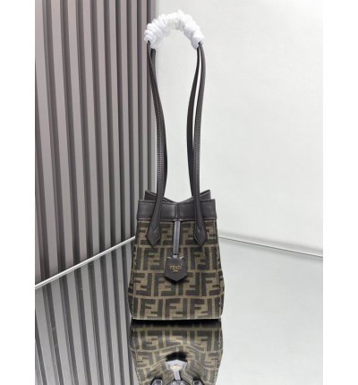 Fendi Origami Mini 15x15x18.5cm