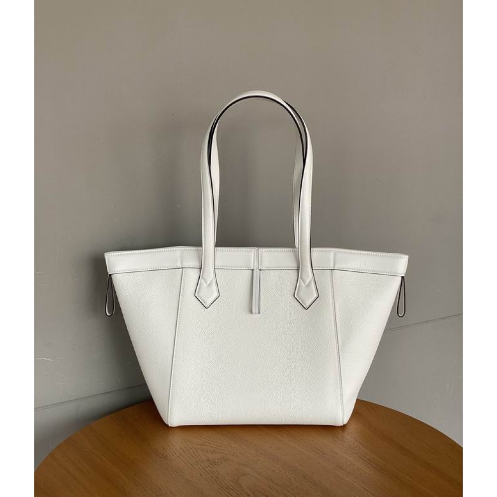 Fendi Origami Medium 27x27x16cm Bags