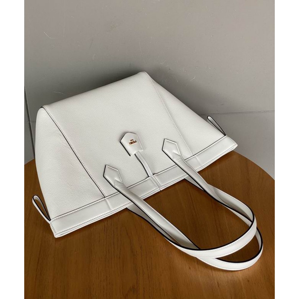 Fendi Origami Medium 27x27x16cm Bags