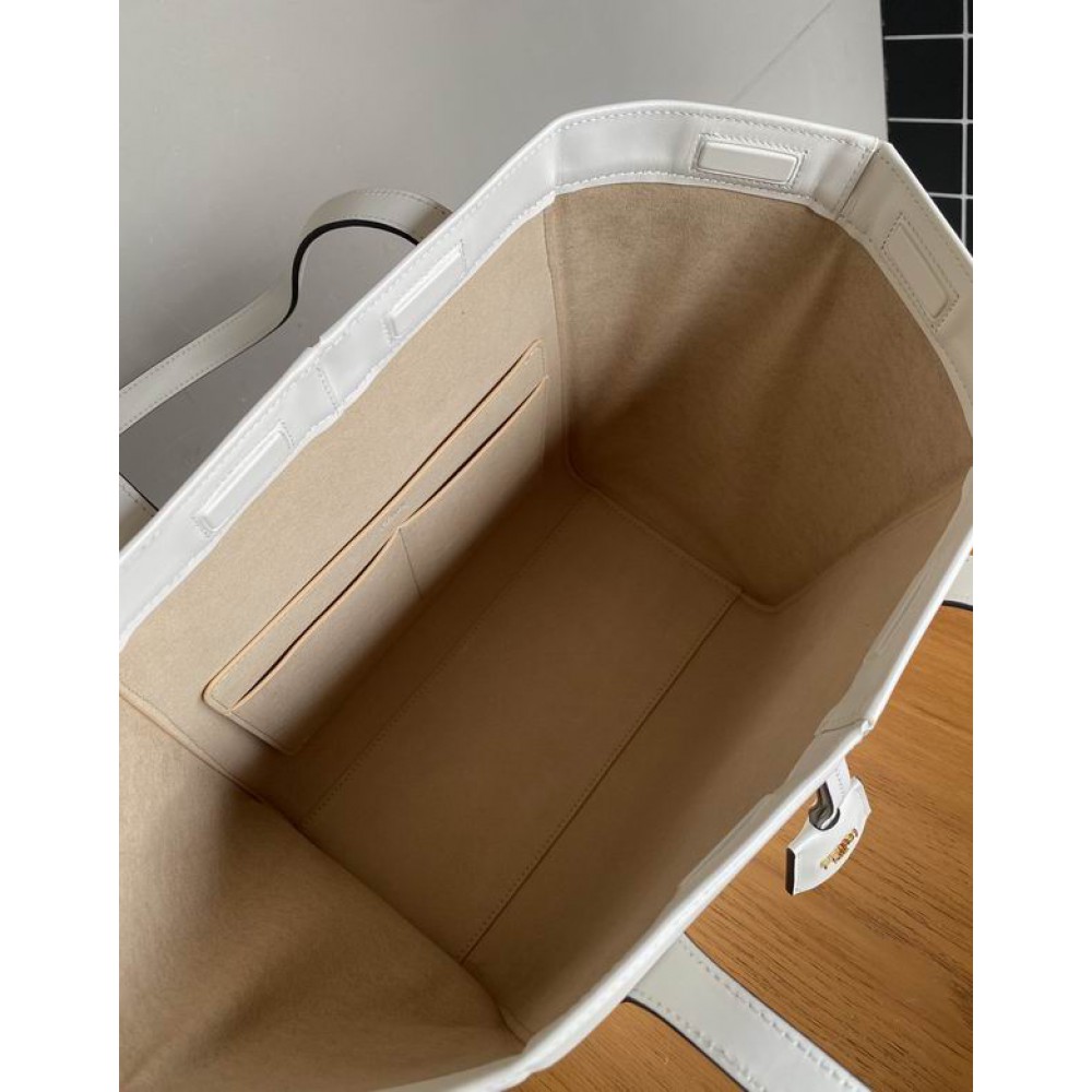 Fendi Origami Medium 27x27x16cm Bags