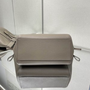 Fendi Origami Medium 27x27x16cm Bags