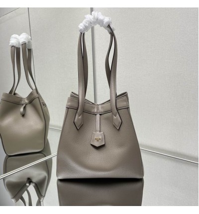 Fendi Origami Medium 27x27x16cm