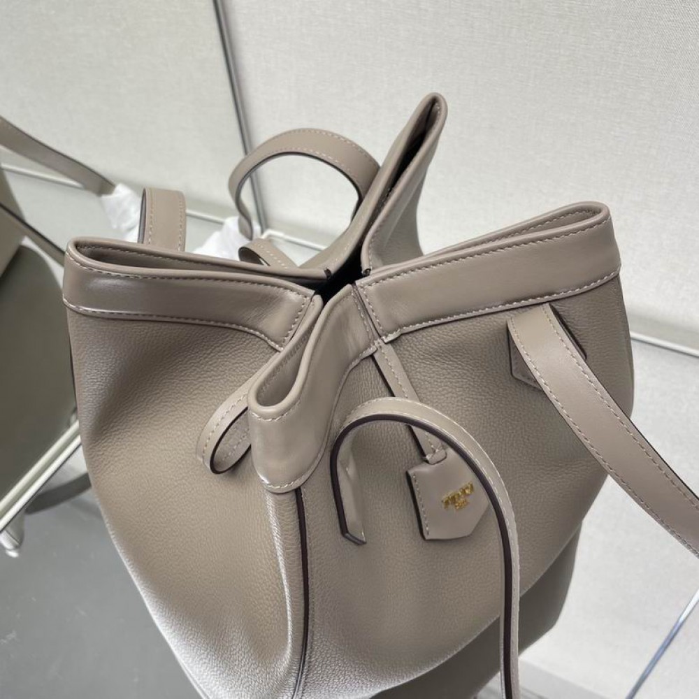 Fendi Origami Medium 27x27x16cm Bags