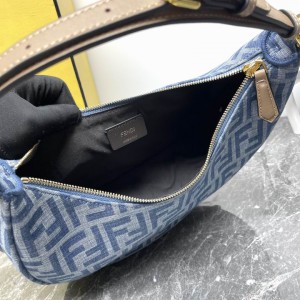 Fendi graphy 29x24.5x10cm Bags