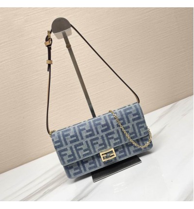 Fendi baguette 21x5x11.5cm