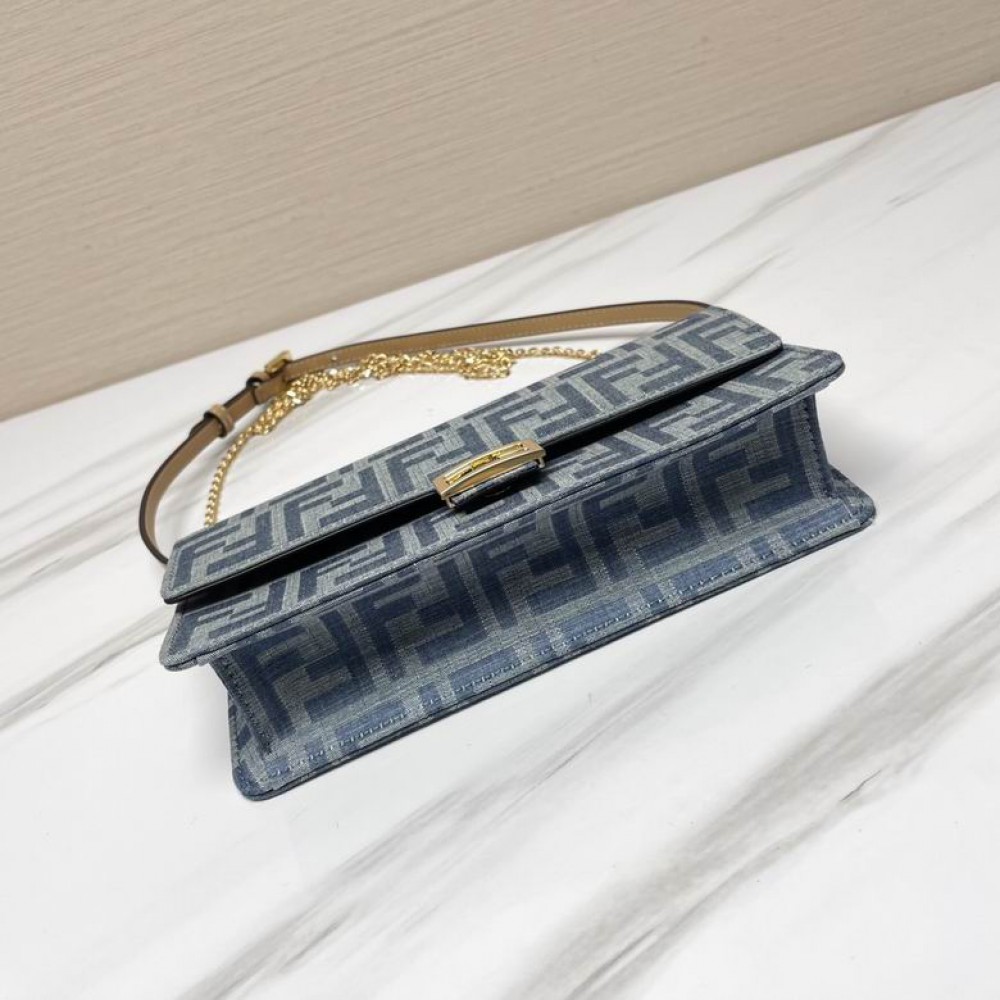 Fendi baguette 21x5x11.5cm Bags